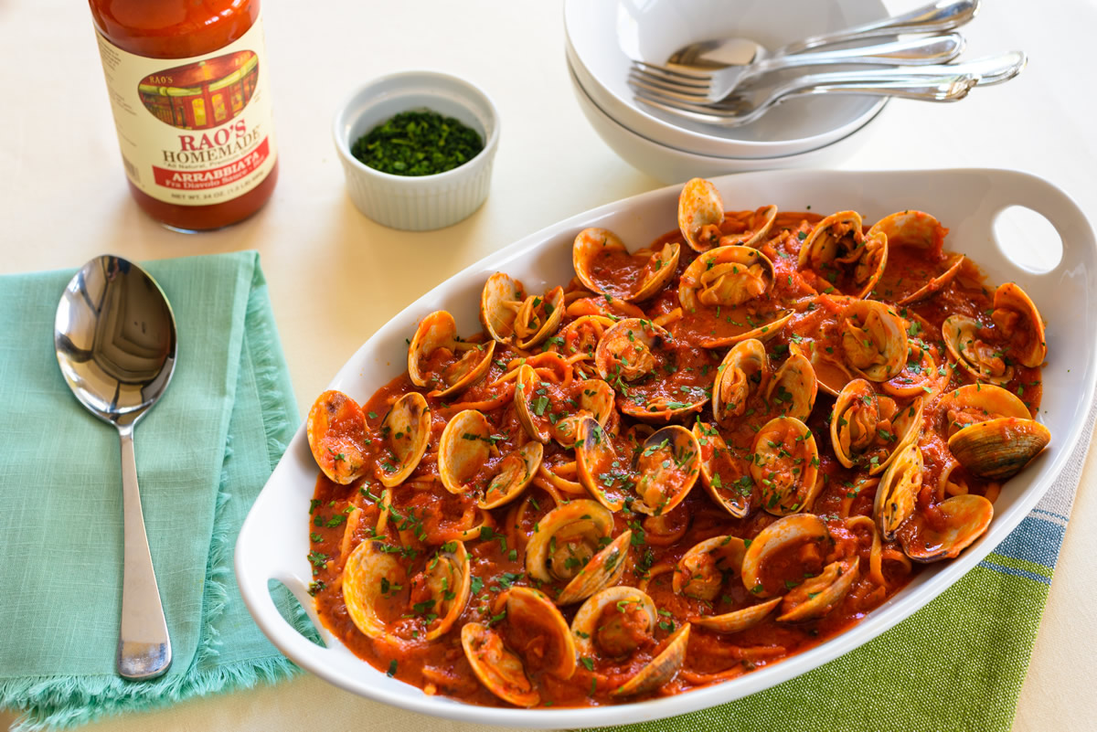 Clams arrabbiata with linguine and tomato sauce