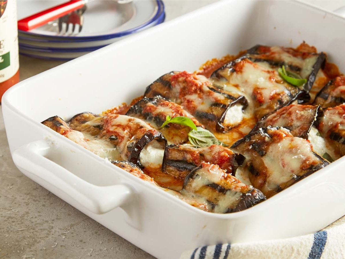 Eggplant parmigiana with tomato sauce and melted cheese