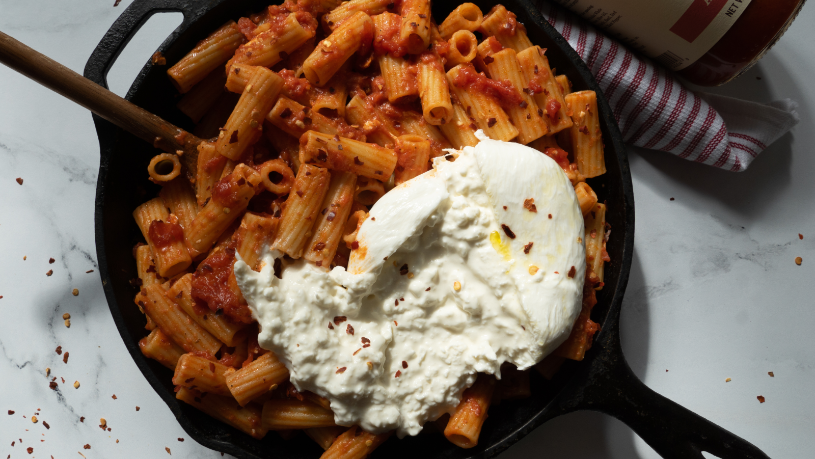 Spicy rigatoni with arrabbiata sauce and burrata