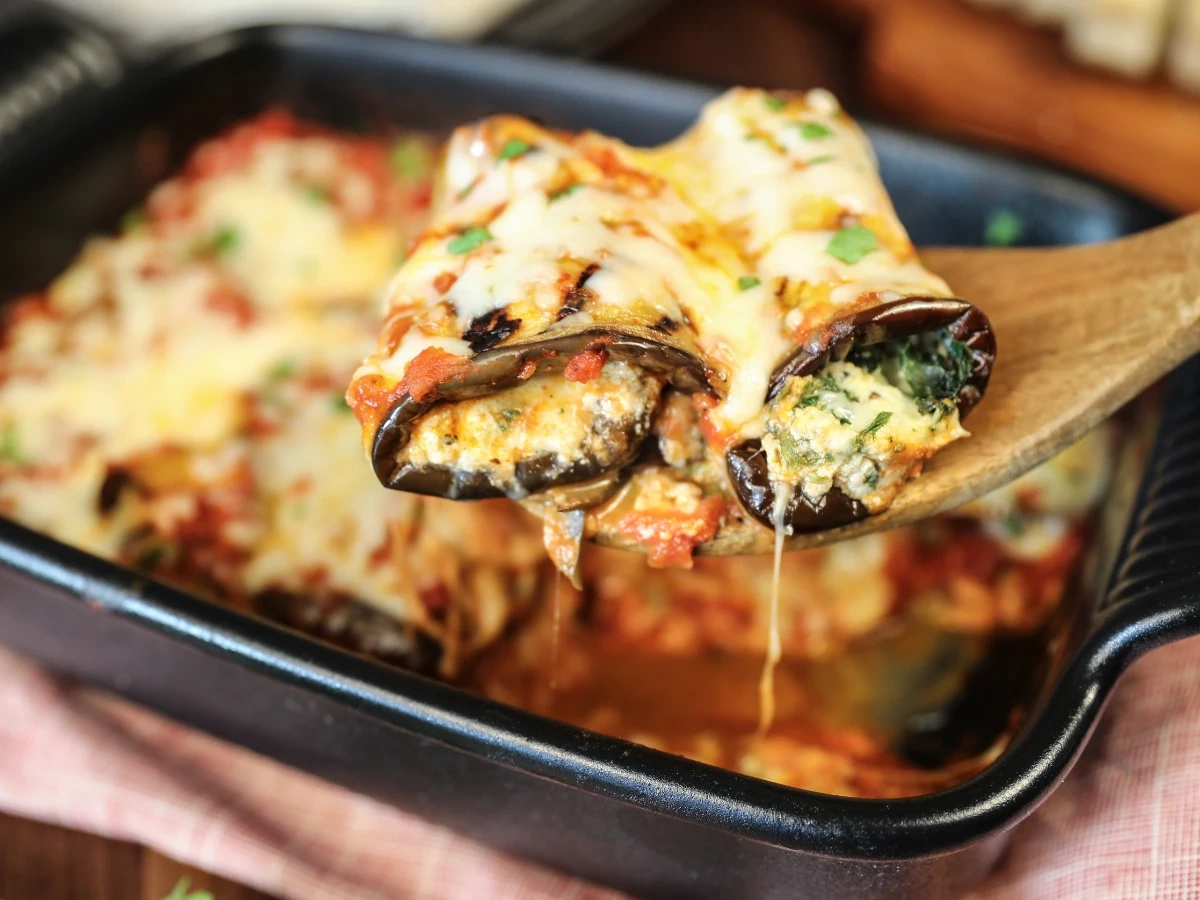 Eggplant rollatini with tomato sauce and cheese