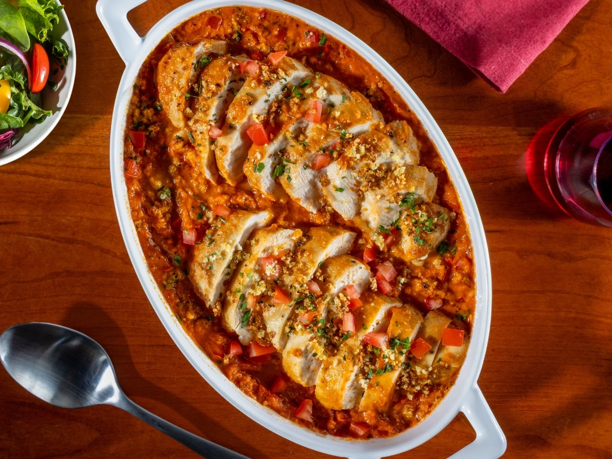 Chicken scallopini with creamy marinara sauce