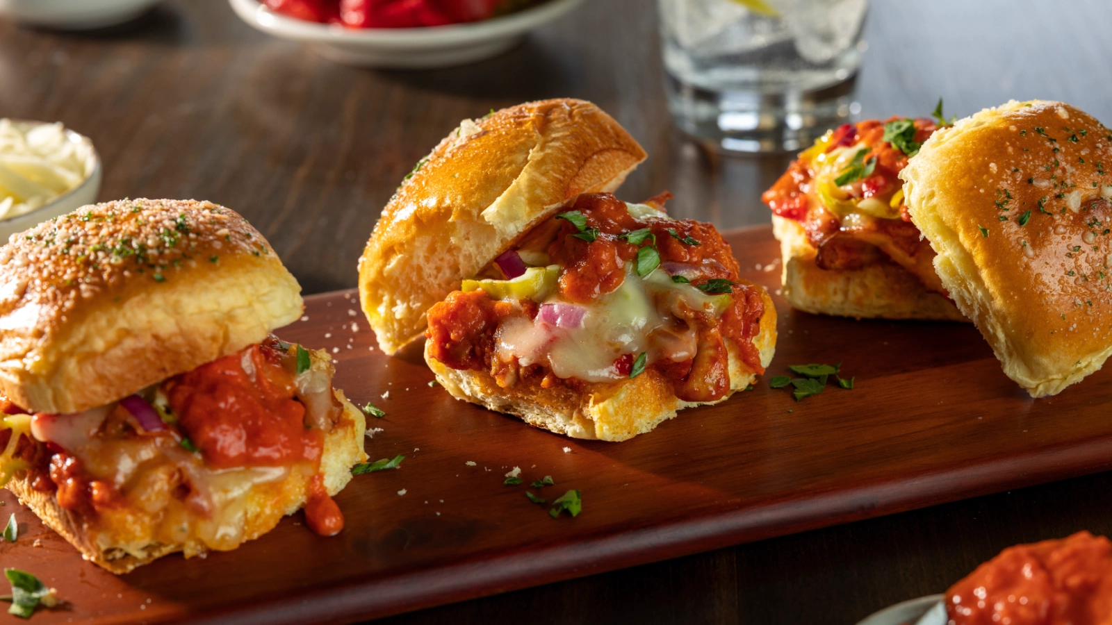 Chicken sliders with creamy marinara sauce