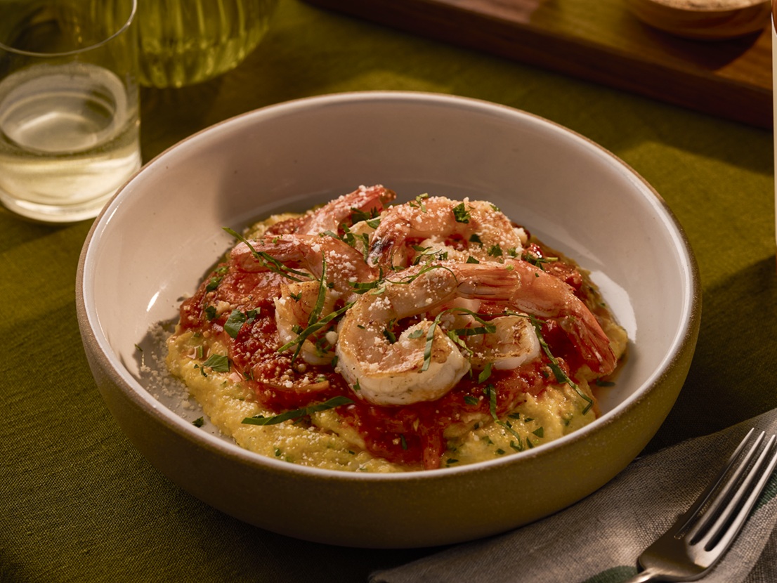 Creamy shrimp and polenta with creamy roasted garlic sauce